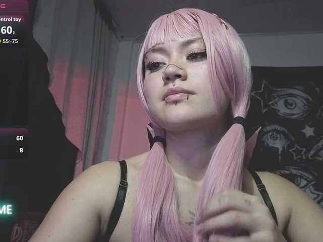 Vakker-meilee live cam on BongaCams