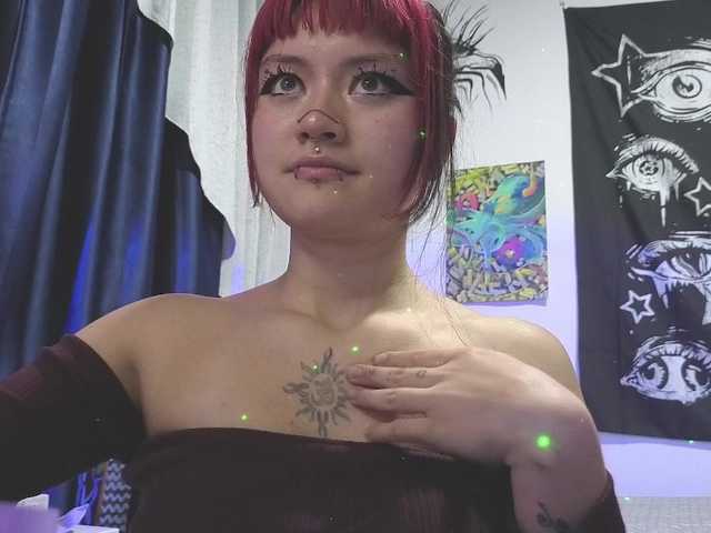 Vakker-meilee live cam on BongaCams
