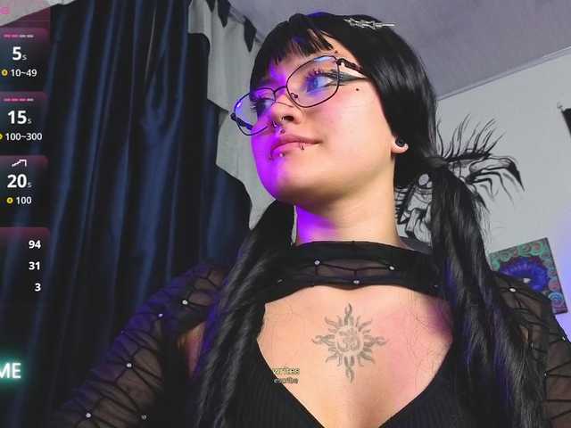 Vakker-meilee live cam on BongaCams
