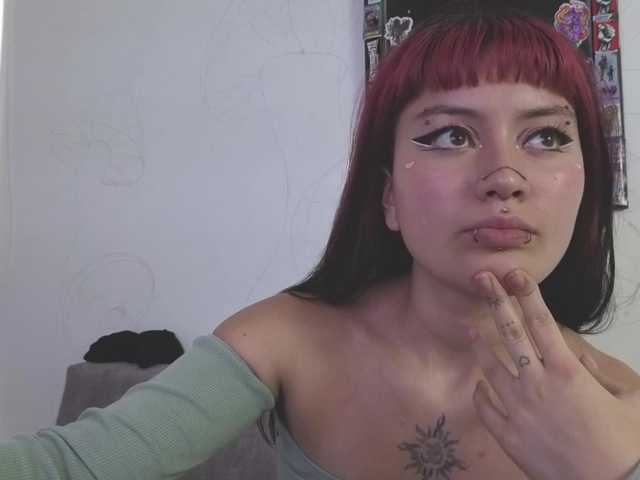 Vakker-meilee live cam on BongaCams