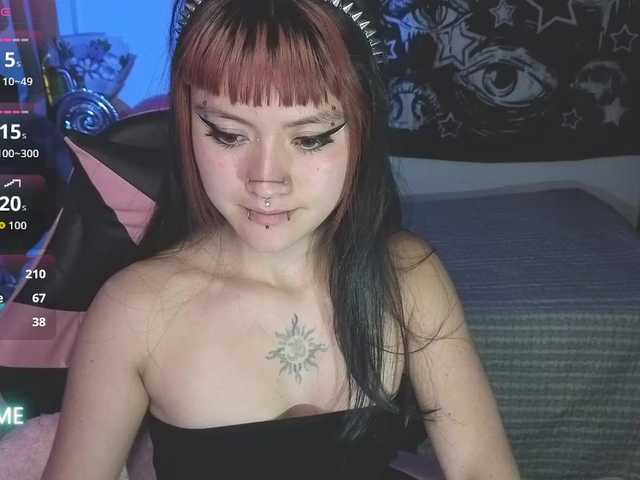 Vakker-meilee live cam on BongaCams