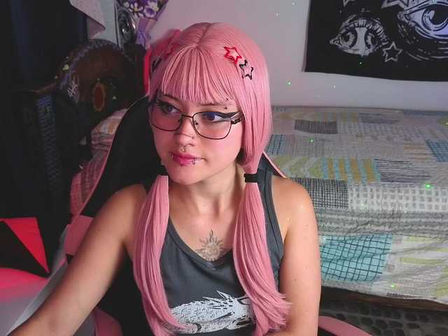 Vakker-meilee live cam on BongaCams