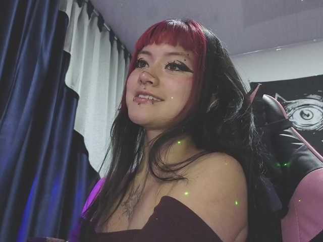 Vakker-meilee live cam on BongaCams