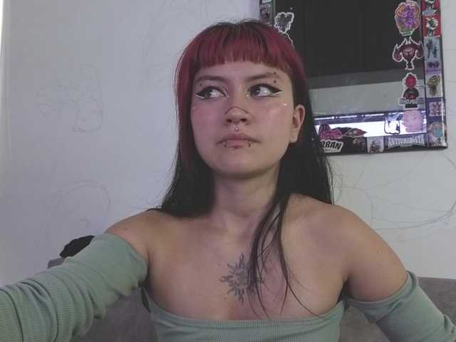 Vakker-meilee live cam on BongaCams