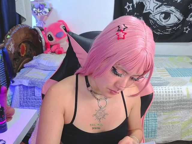 Vakker-meilee live cam on BongaCams