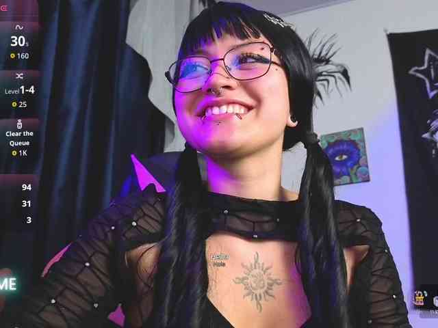 Vakker-meilee's cam show statistics and live stream