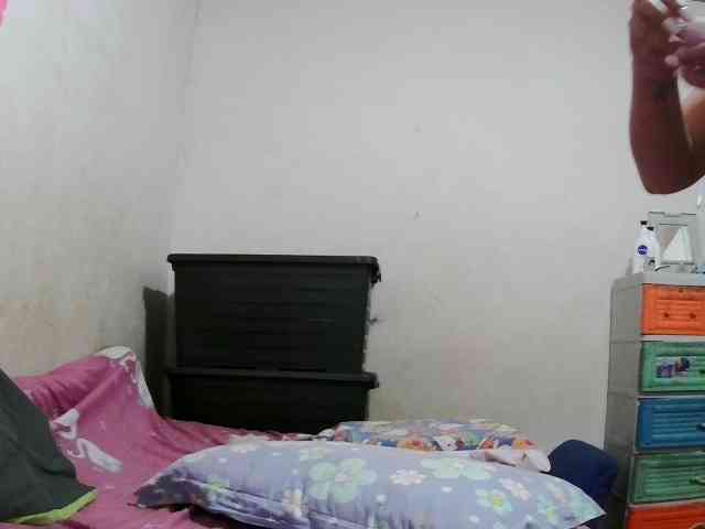 Sathena12 webcam
