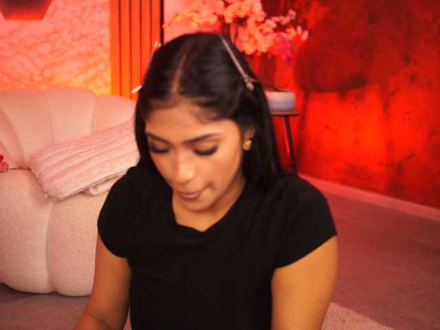 KiraKrush live cam on BongaCams