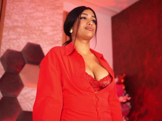KiraKrush live cam on BongaCams