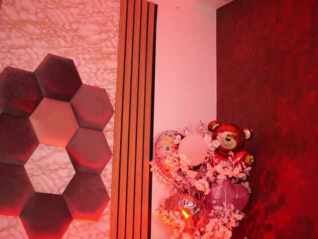 KiraKrush live cam on BongaCams