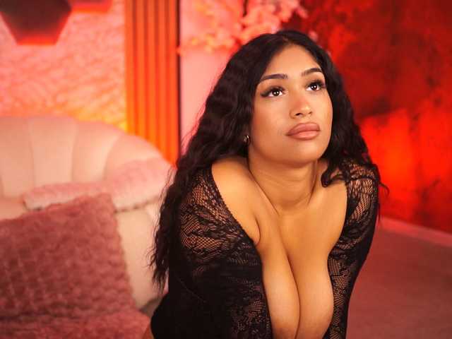 KiraKrush live cam on BongaCams
