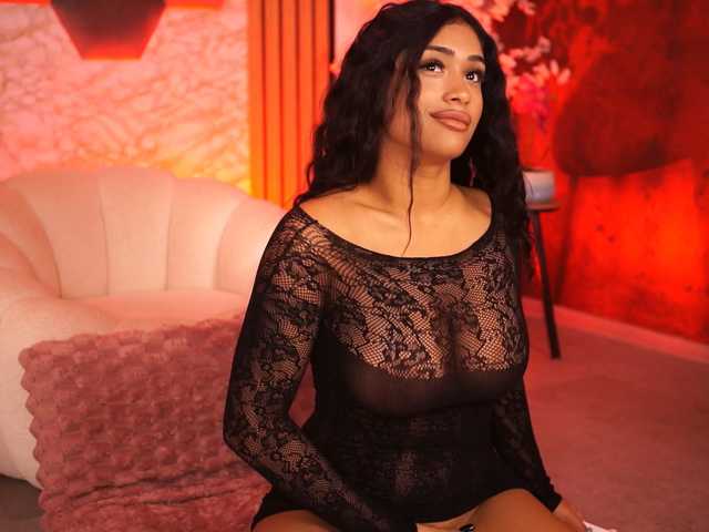 KiraKrush live cam on BongaCams