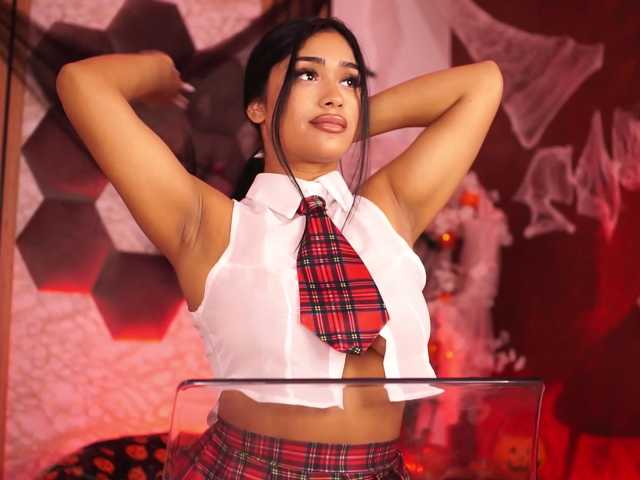 KiraKrush live cam on BongaCams