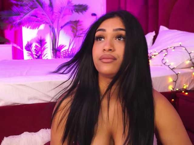 KiraKrush live cam on BongaCams