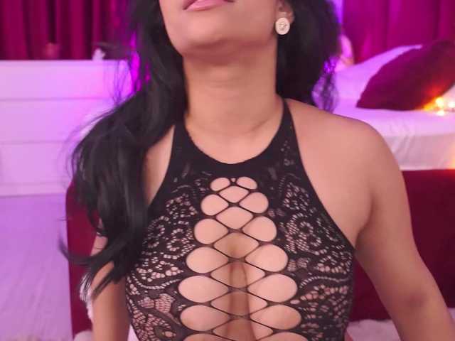 KiraKrush live cam on BongaCams