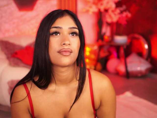 KiraKrush live cam on BongaCams