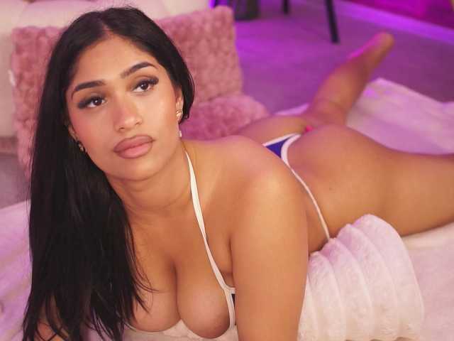 KiraKrush live cam on BongaCams