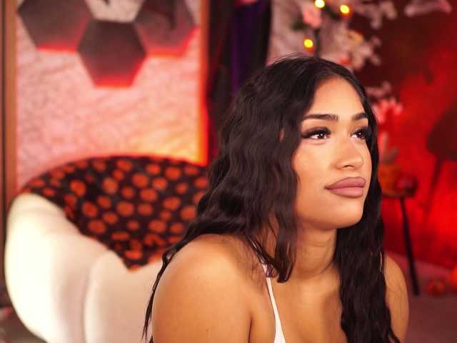 KiraKrush live cam on BongaCams