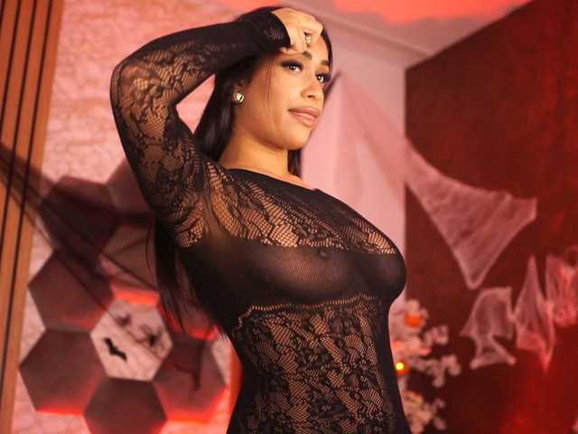 KiraKrush live cam on BongaCams
