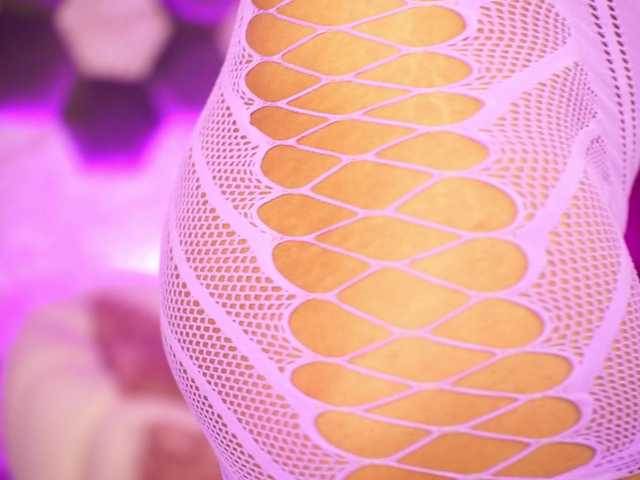 KiraKrush live cam on BongaCams