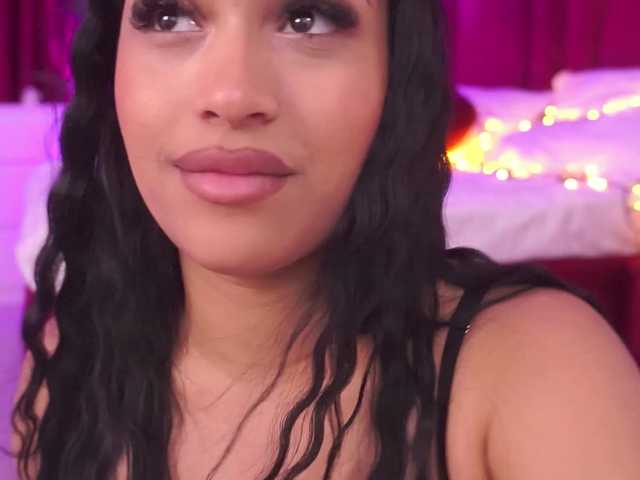 KiraKrush live cam on BongaCams