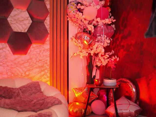KiraKrush live cam on BongaCams