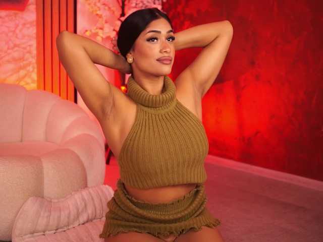 KiraKrush, en vivo ahora en BongaCams