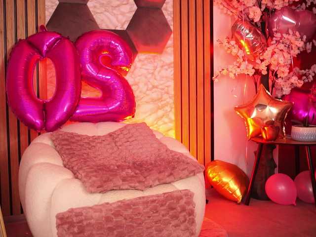 KiraKrush live cam on BongaCams