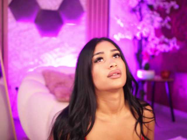 KiraKrush live cam on BongaCams