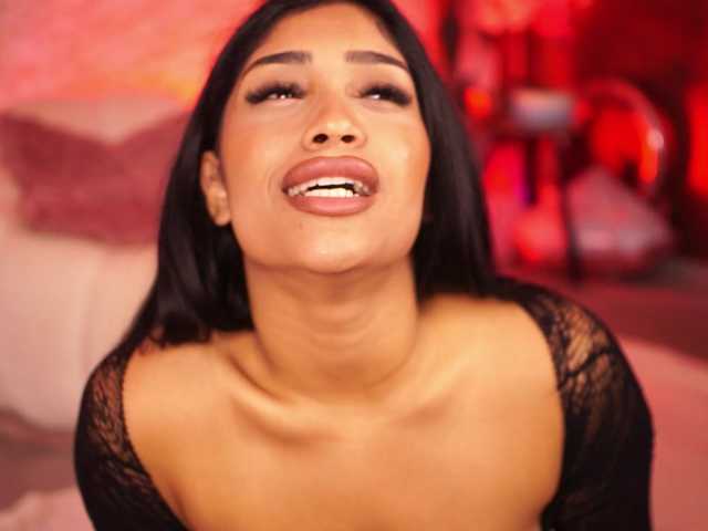 KiraKrush live cam on BongaCams