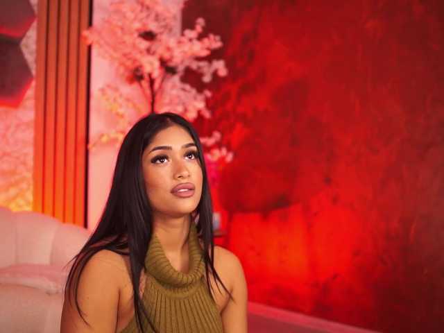 KiraKrush live cam on BongaCams