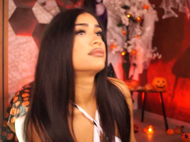 KiraKrush live cam on BongaCams