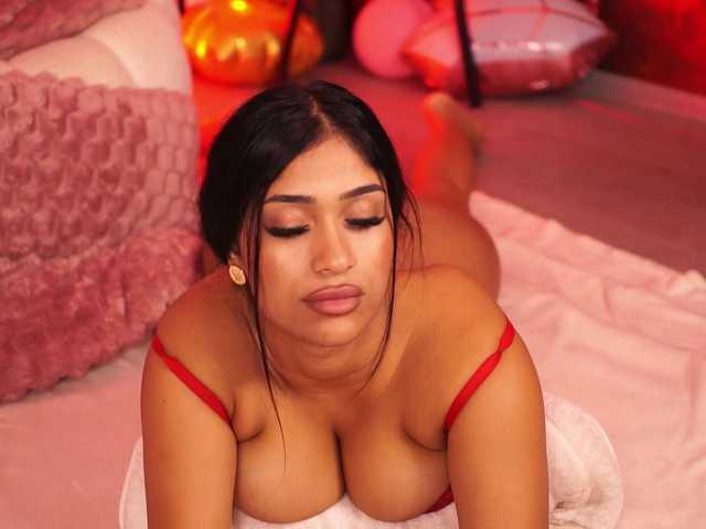 KiraKrush live cam on BongaCams