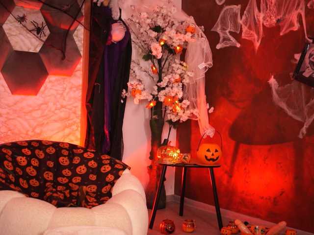 KiraKrush live cam on BongaCams