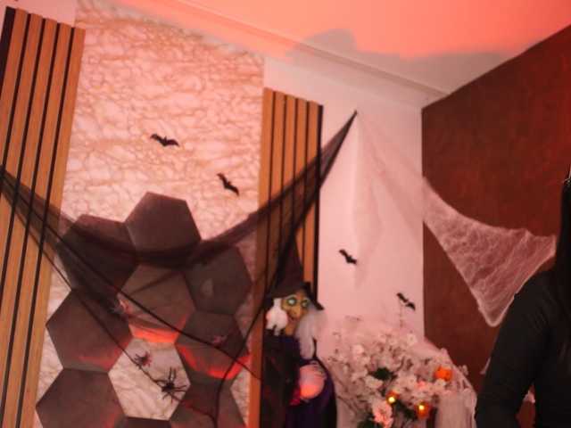 KiraKrush live cam on BongaCams