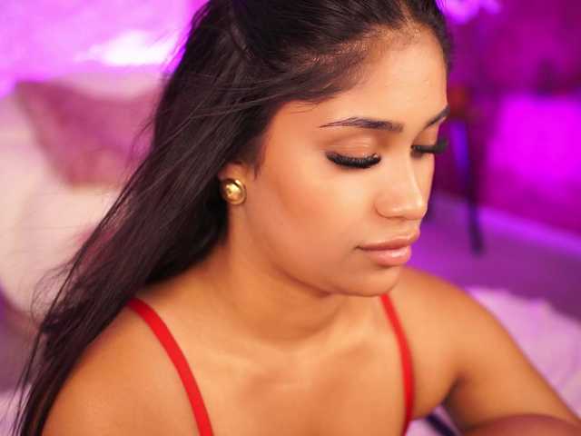 KiraKrush live cam on BongaCams