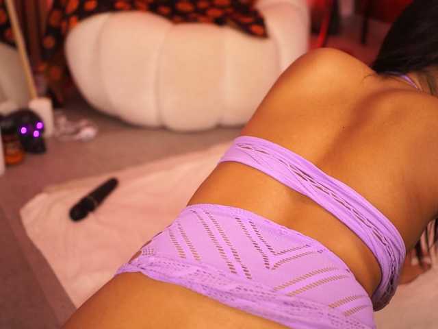 KiraKrush live cam on BongaCams