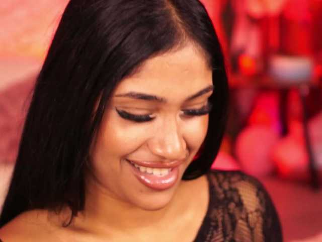 KiraKrush — live female cam