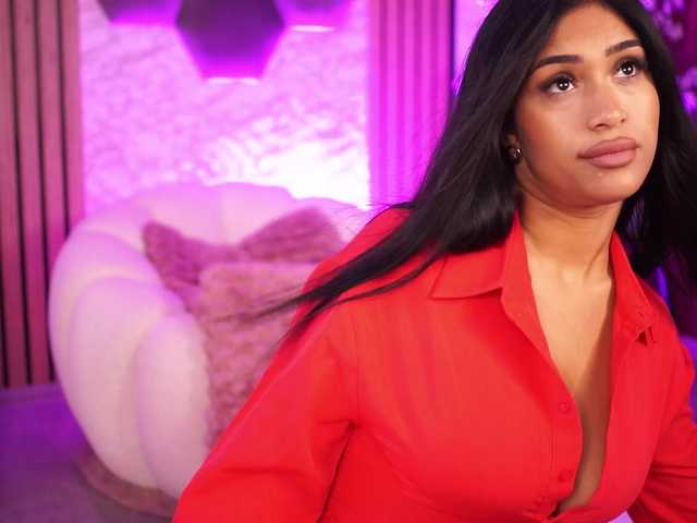 KiraKrush live cam on BongaCams