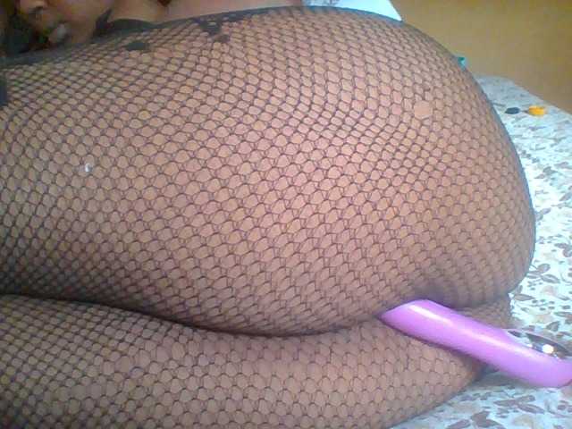 Sexymamasirra22 live cam on BongaCams