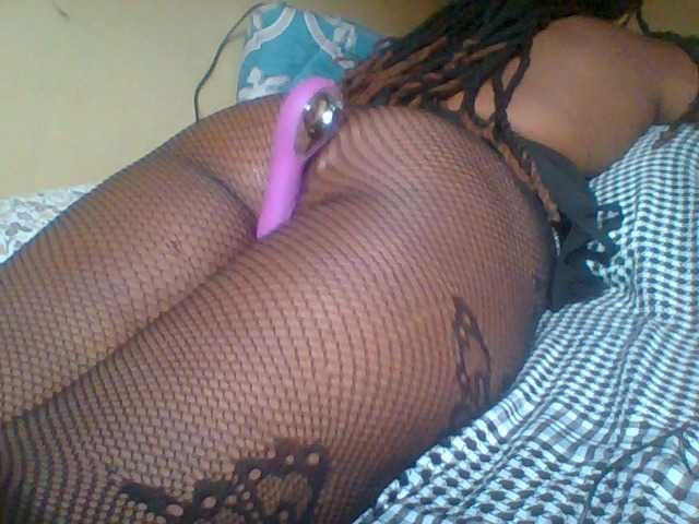 Sexymamasirra22 live cam on BongaCams