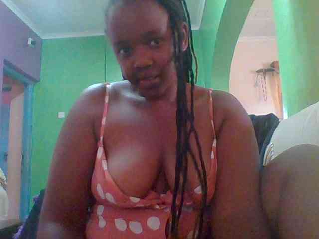 Sexymamasirra22 webcam