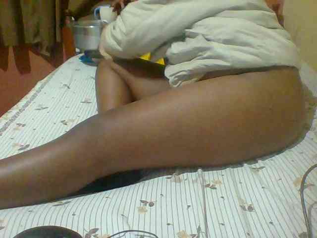 Sexymamasirra22 webcam