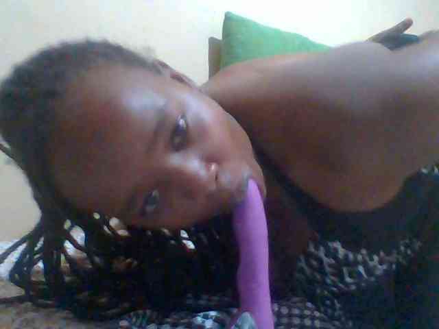 Sexymamasirra22 webcam