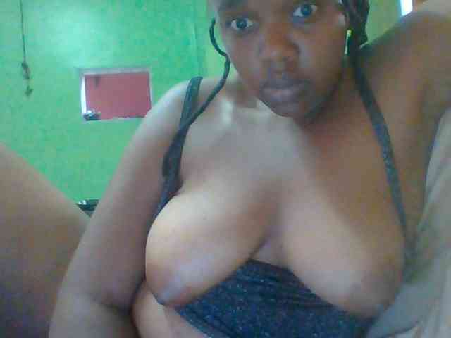 Sexymamasirra22 webcam