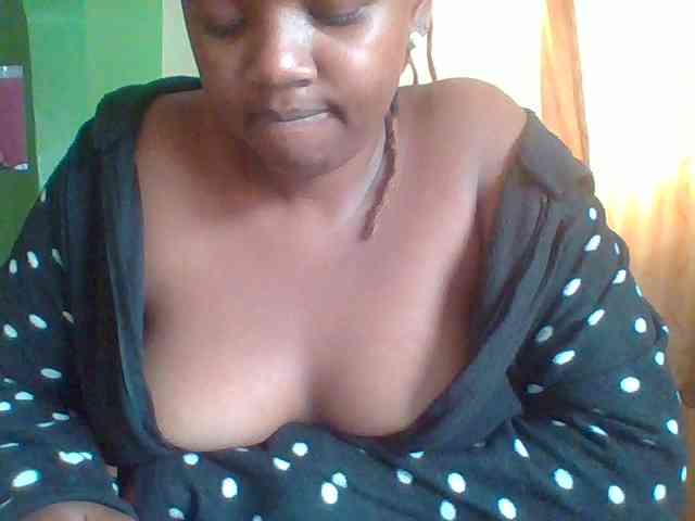 Sexymamasirra22 webcam