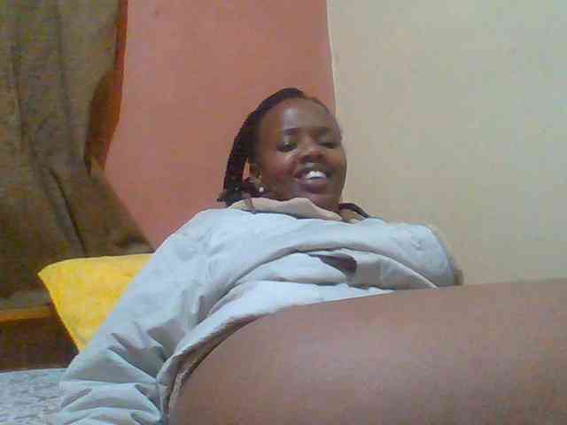 Sexymamasirra22 webcam