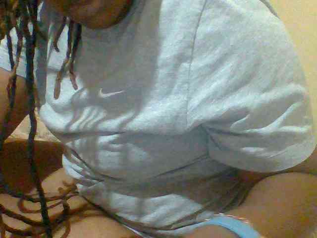 Sexymamasirra22 webcam