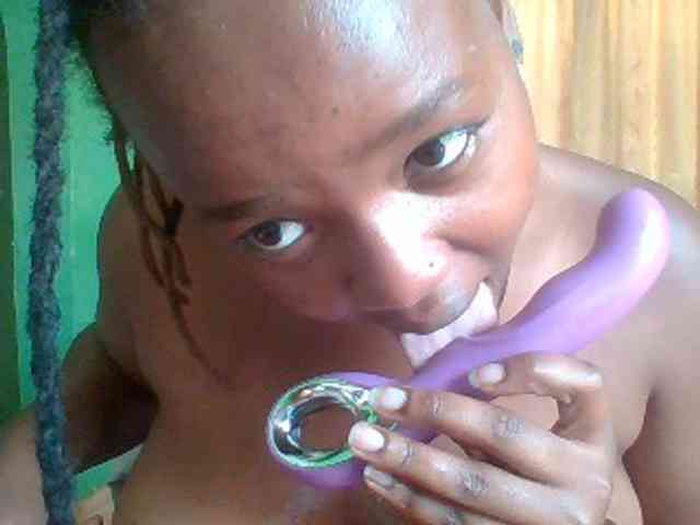 Sexymamasirra22 webcam