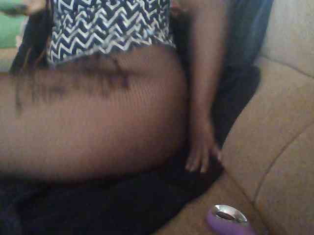 Sexymamasirra22 webcam